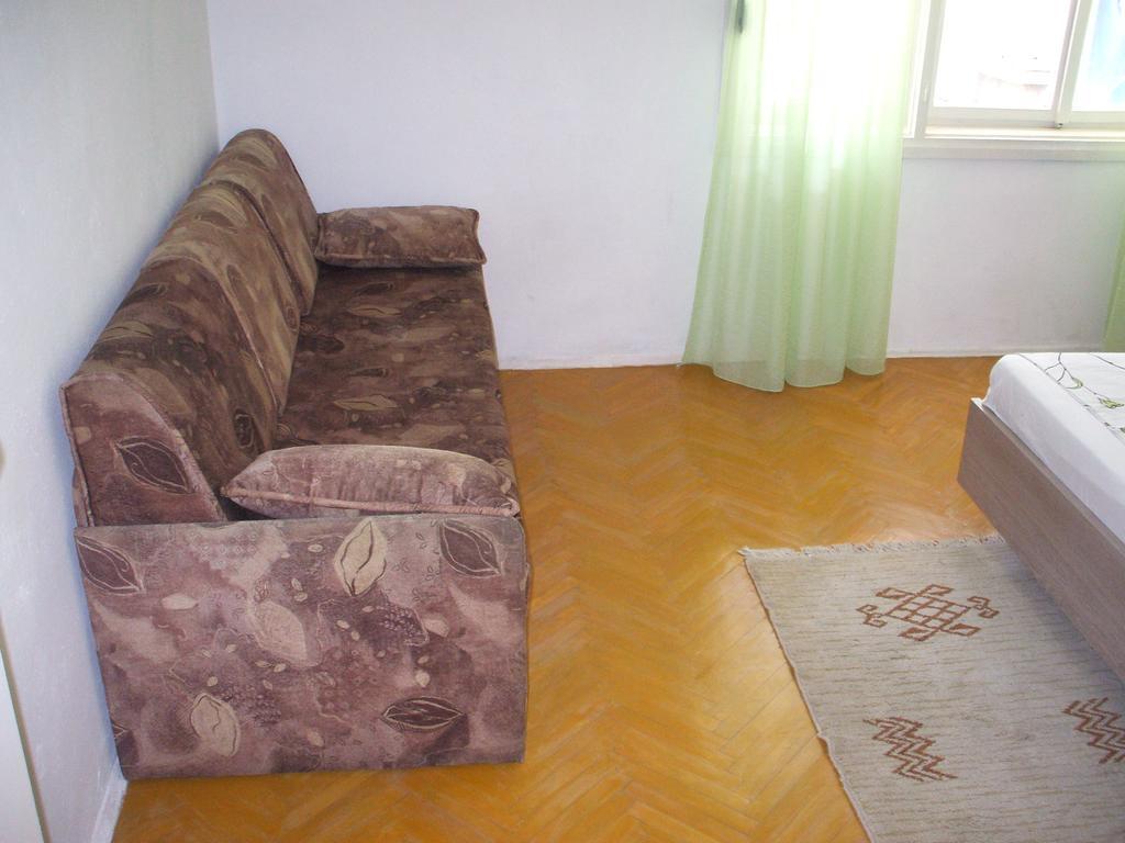 Apartmani Mira 塞尼 外观 照片