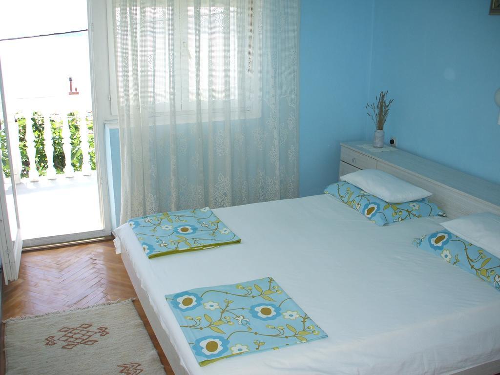Apartmani Mira 塞尼 外观 照片