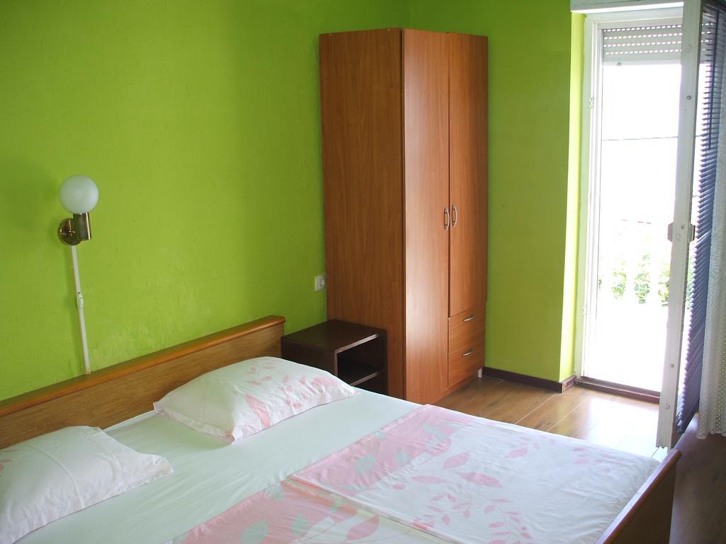 Apartmani Mira 塞尼 外观 照片