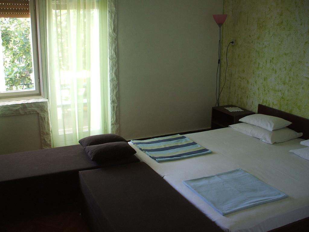 Apartmani Mira 塞尼 外观 照片
