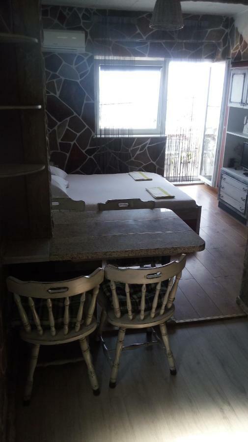 Apartmani Mira 塞尼 外观 照片