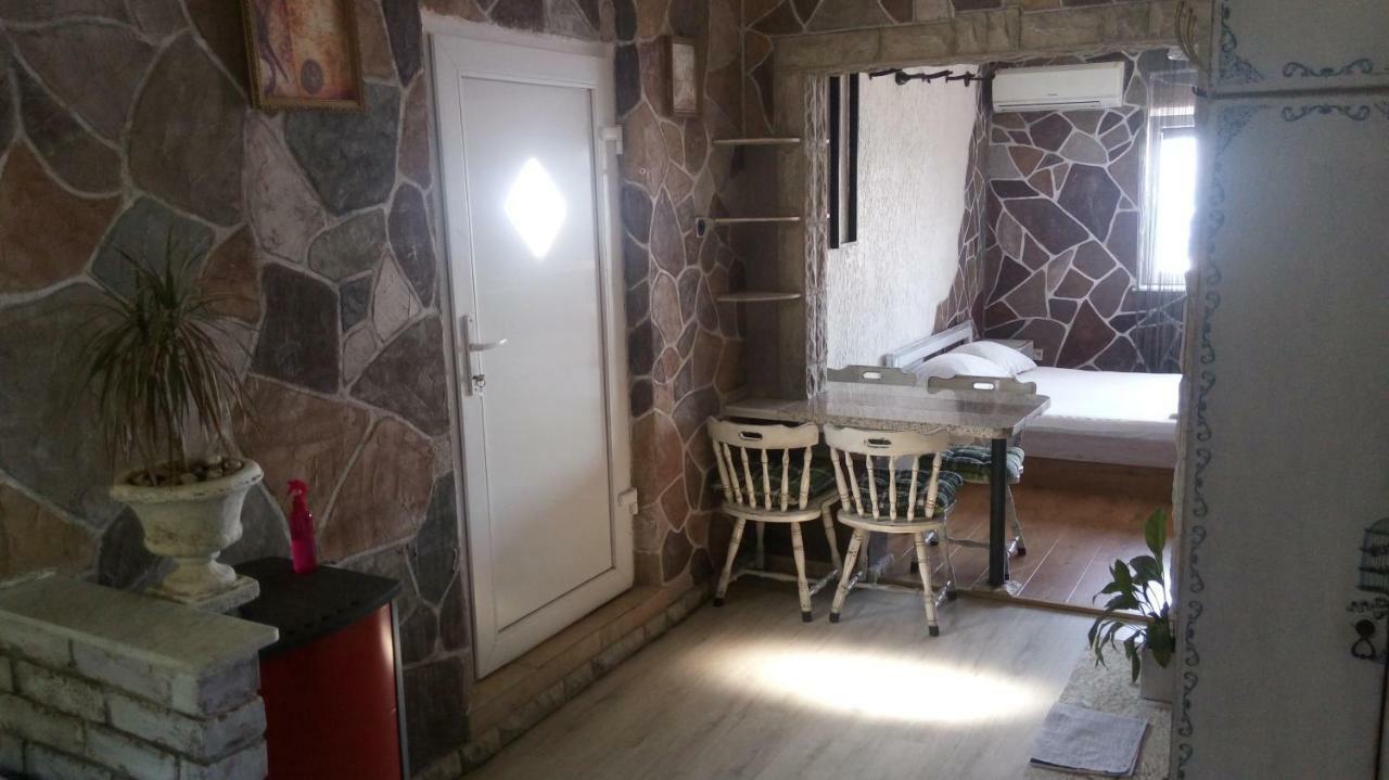 Apartmani Mira 塞尼 外观 照片