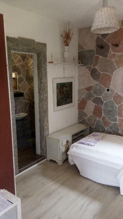 Apartmani Mira 塞尼 外观 照片