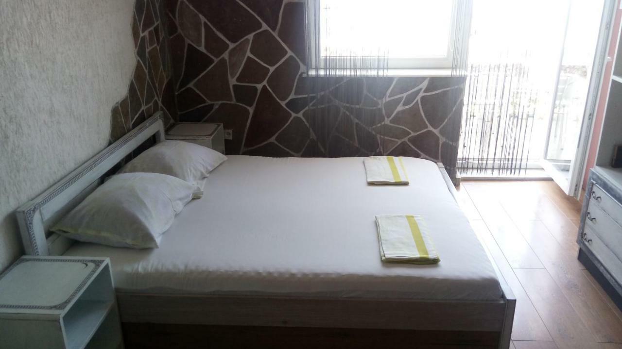 Apartmani Mira 塞尼 外观 照片
